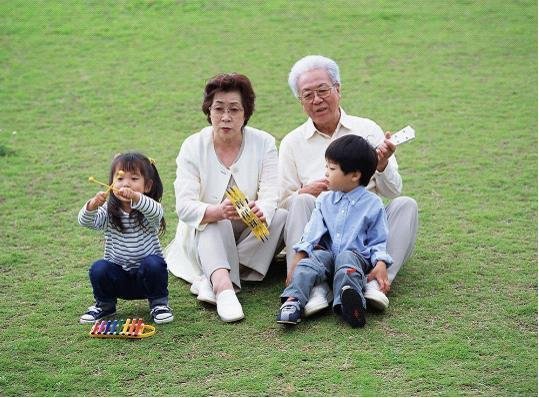 如何护理老年银屑病